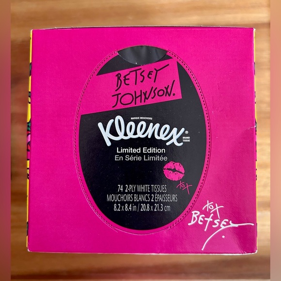 2 Betsy Johnson 
Limited Edition Kleenex 
Brand New - Picture 6 of 7